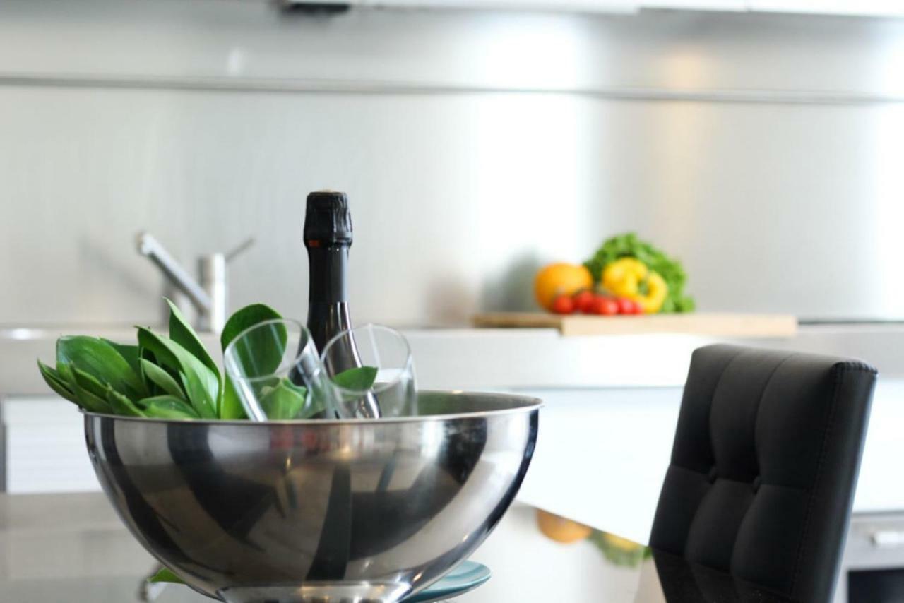 Casa Giulia - Apartment Beachfront With 2 Bedrooms, Air Conditioning And Private Parking, Just 30 Meters From The Beach Sestri Levante Exterior foto