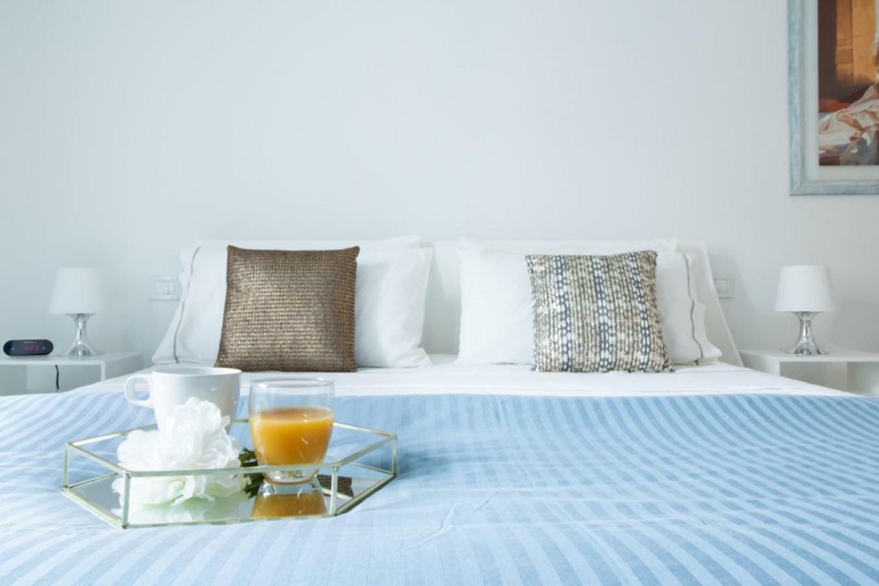 Casa Giulia - Apartment Beachfront With 2 Bedrooms, Air Conditioning And Private Parking, Just 30 Meters From The Beach Sestri Levante Exterior foto